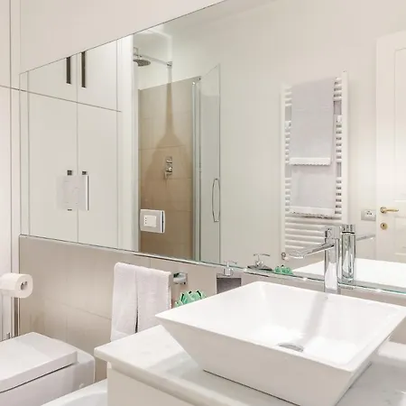 The Palace View Penthouse, Modern Luxury In